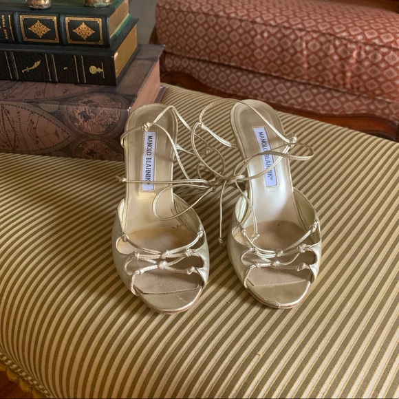 Manolo Blahnik shoes heels Pre owned Authentic - Picture 2 of 5